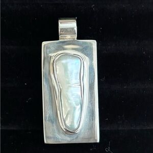 Elegant Sterling Silver and Freshwater Pearl Pendant